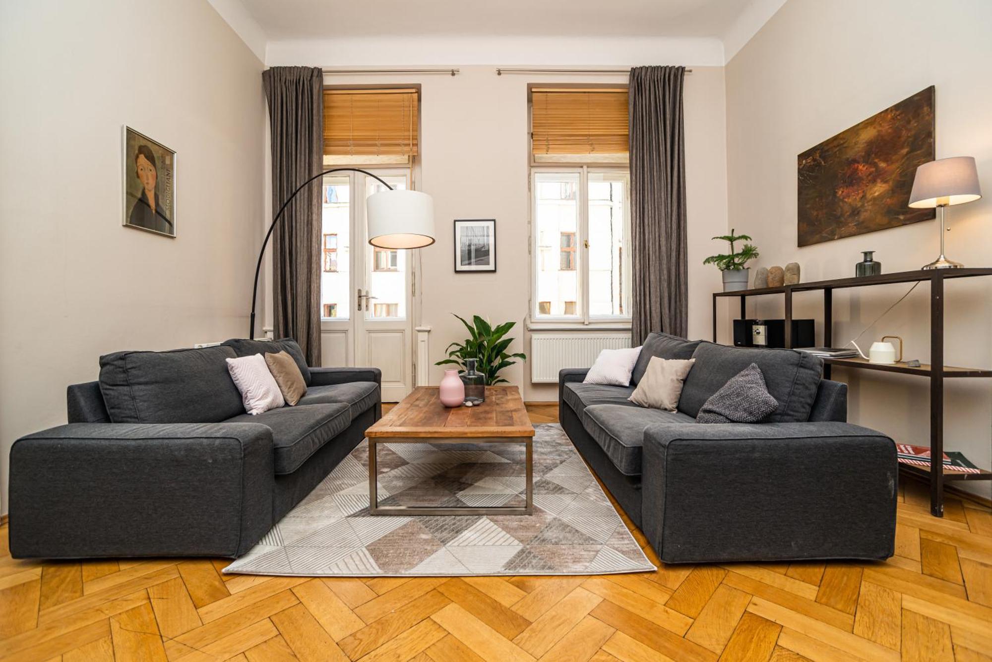 Large And Modern Apartment In The Heart Of Prag Exterior foto